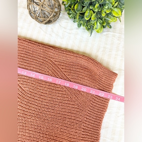 MINE Sweater Vest Size Smalll - Picture 4 of 7